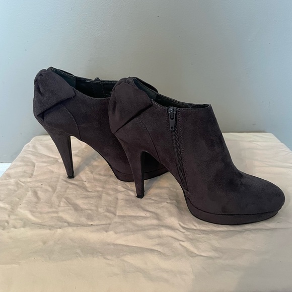 Heeled platform shoe by Impo - Picture 2 of 5